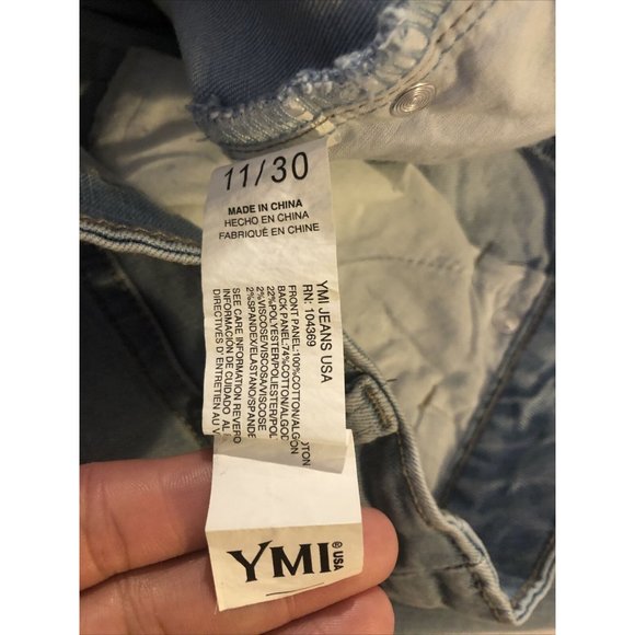YMI Dream authentic Denim jeans Collection Distressed raw hem Shorts size 11/30 - Picture 9 of 9